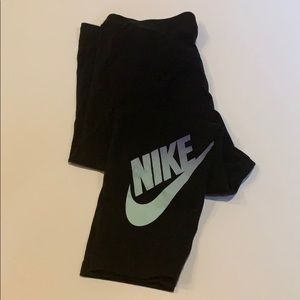 Plus size Nike Capri Leggings 1X